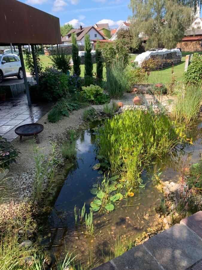 Kleine Schwarzwaldlodge เอฟริงเกน-เคียร์เชน ภายนอก รูปภาพ